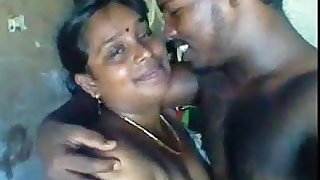 Indian Aunty 1299 hot maid caught sex video